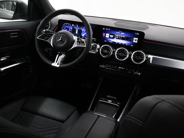 Mercedes-Benz EQB 250+ Luxury Line 71 kWh | Getint glas | Winter pakket | Achteruitrijcamera |