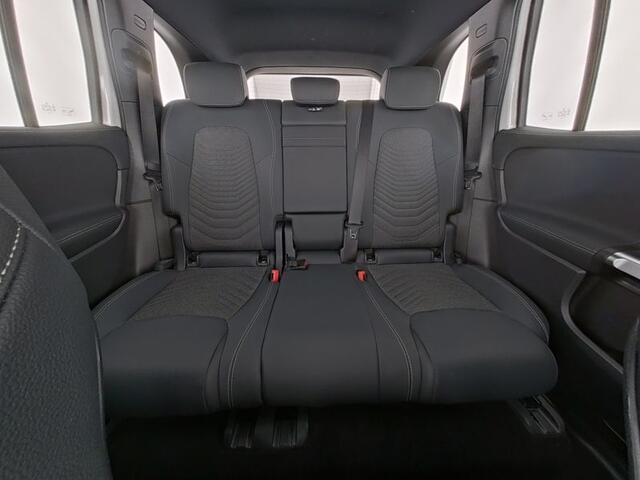 Mercedes-Benz EQB 250+ Progressive 71 kWh Trekhaak | Distronic | 19 Inch velgen | Autom Airco | Parkeerpakket met achteruitrijcamera. Inclusief 24 maanden MB Certified garantie voor Europa.
