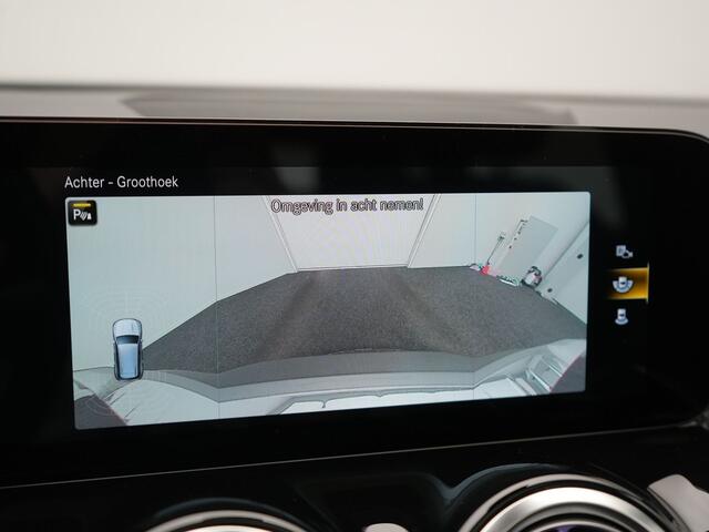 Mercedes-Benz EQB 350 4MATIC AMG Line 70 kWh 293pk Dealer O.H | Panodak | Camera | Alcantara Sportstoelen Verwarmd | Cruise Control | Apple Carplay | Virtual | Navigatie | DAB | 18"L.M |