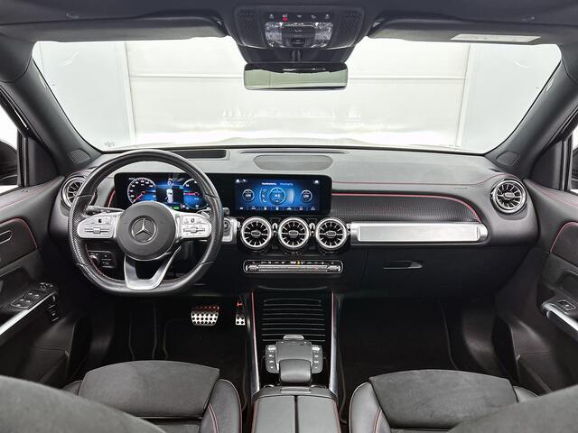 Mercedes-Benz EQB 300 4MATIC AMG Line 7p. 67 kWh 7 Persoons | AMG Line | Panorama Schuif-Kanteldak | Head-up display | Parkeerpakket met 360°-camera | Alarm. AMG Styling | Electr Stoelen met geheugen | 7- persoons | sfeerverlichting