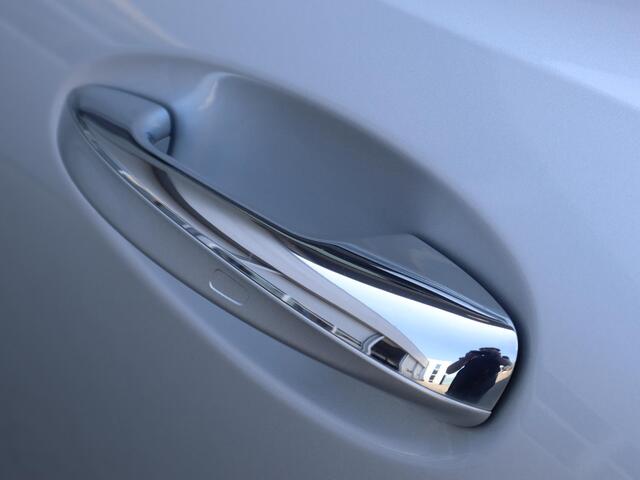 Mercedes-Benz EQB 250 AMG Line 7p. 67 kWh l Keyless l Stoelverwarming l Ambiente lichtpakket