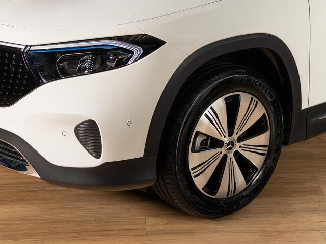 Mercedes-Benz EQB 250+ Business Solution 7p. 71 kWh | Panorama dak