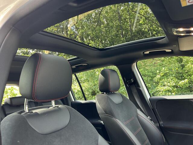 Mercedes-Benz EQB 300 4MATIC AMG Line | Panoramadak | | Cruise Control | Achteruitrijcamera