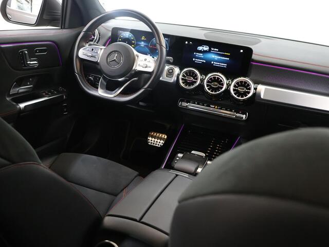 Mercedes-Benz EQB 300 4MATIC AMG Line 67 kWh | Premium pakket | Panoramadak | Apple carplay | Sfeerverlichting | Led Koplampen |