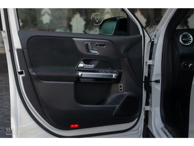 Mercedes-Benz EQB 300 4MATIC AMG 67 kWh 7-persoons|Night|Keyless|Verw-stln|Cruise|360°|Panorama|HUD|Sfeer|Nieuwprijs €74.626