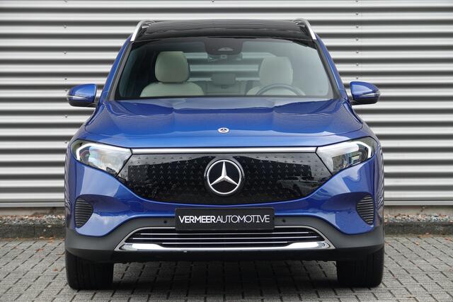 Mercedes-Benz EQB 250+ Luxury Line 71 kWh | Panoramadak | Distronic | Camera | Sfeer |