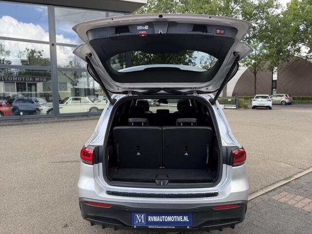 Mercedes-Benz EQB 300 4MATIC AMG Line 7p. 67 kWh | SOH 98% | NIGHT PAKKET | 360 CAMERA| 7 PERSOONS | RIJKLAAR + 12 MND BOVAG GARANTIE | STOEL VERWARMING | DODE HOEK |
