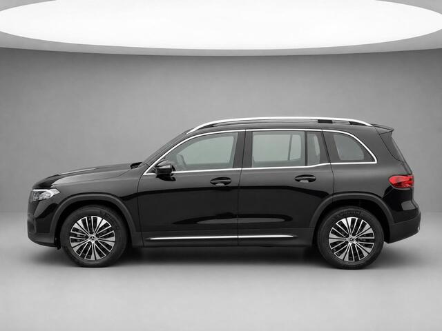Mercedes-Benz EQB 250+ Business Solution Luxury | Panoramadak | Dodehoekassistent | Stoelverwarming | Sfeerverlichting | Apple CarPlay | Android Auto | Verschuifbare Stoelen Achter | Elektrische Achterklep | Elektrisch Inklapbare Buitenspiegels | Achteruitrijcamera | Parkeersensoren
