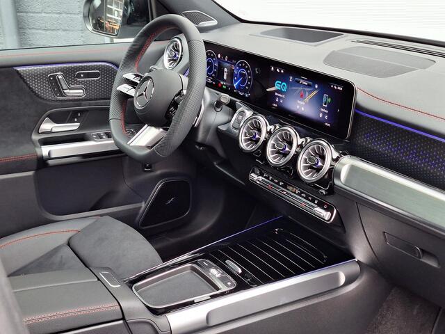 Mercedes-Benz EQB 250+ Business Solution AMG 71 kWh | Panoramadak | Night Pakket | Burmester Surround | 360° Camera | Head-up Display | Elektrisch Verstelbare Stoelen + Memory | Apple CarPlay | Android Auto
