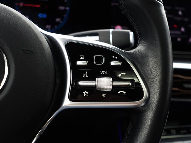 Mercedes-Benz EQC 400 4MATIC Premium Plus 80 kWh -Schuifdak I Leer I Memory seats I Carplay I Headup I Burmester I Full
