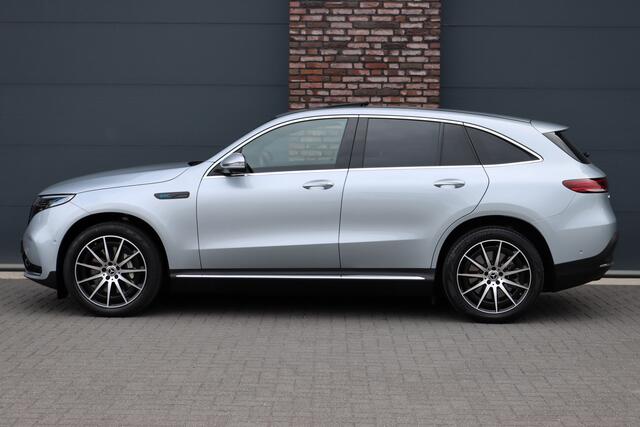 Mercedes-Benz EQC 400 4-MATIC AMG Line 80 kWh | ex BTW ¤ 42.500,- | Schuifdak | Distronic+ | Memory | Massage | Leder | Surround Camera | Stuurverwarming | Head-up Display | Rijassistentiepakket |
