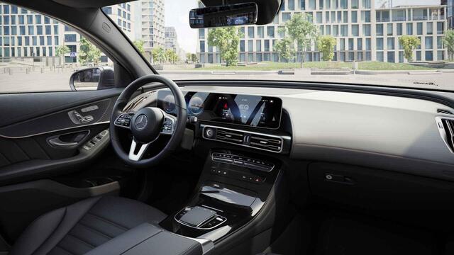 Mercedes-Benz EQC 400 4MATIC AMG Line 80 kWh | Schuif/kanteldak | Memory | Lederen bekleding | Stoelventilatie | Trekhaak |