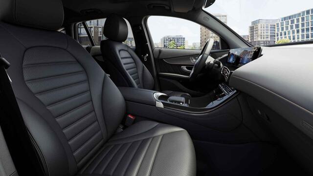 Mercedes-Benz EQC 400 4MATIC AMG Line 80 kWh | Schuif/kanteldak | Memory | Lederen bekleding | Stoelventilatie | Trekhaak |