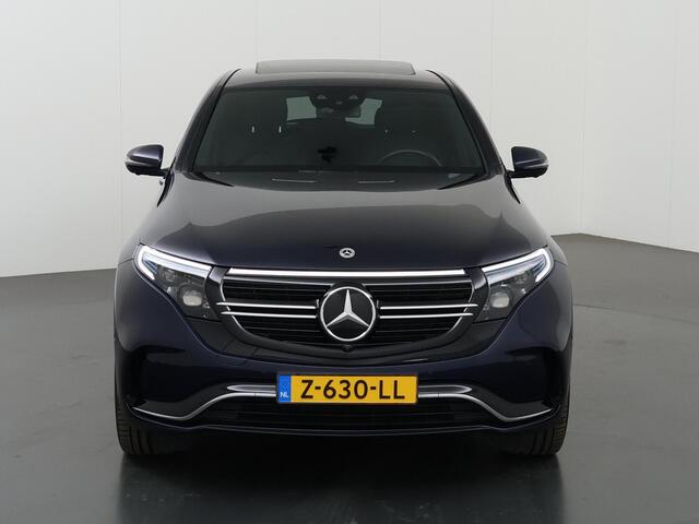 Mercedes-Benz EQC 400 4MATIC Luxury Line 80 kWh | AMG | Distronic | Schuif\kantel dak | Head-up Display | 360 °C Camera | Multibeam | Trekhaak | Sfeerverlichting