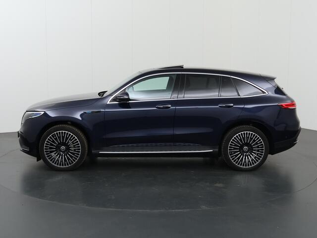 Mercedes-Benz EQC 400 4MATIC Luxury Line 80 kWh | AMG | Distronic | Schuif\kantel dak | Head-up Display | 360 °C Camera | Multibeam | Trekhaak | Sfeerverlichting