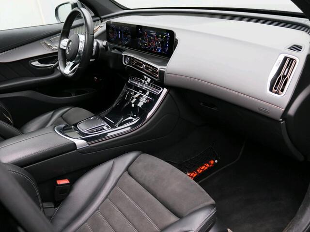 Mercedes-Benz EQC 400 4MATIC Business Solution AMG 80 kWh AMG Line | Schuif-Kanteldak | Trekhaak | Memory Voorstoelen. Inclusief 24 maanden Mercedes-Benz Certified garantie voor Europa.