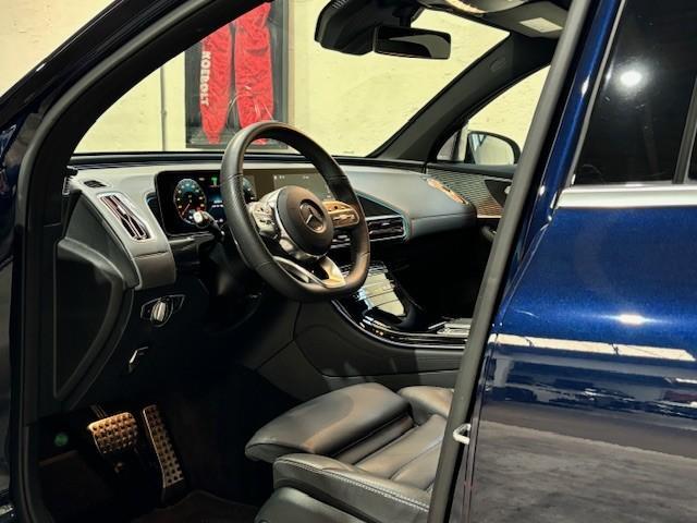 Mercedes-Benz EQC 400 4MATIC Business Solution AMG 80 kWh | Schuifdak | Burmester | Rijassistentie | NL auto | BTW |
