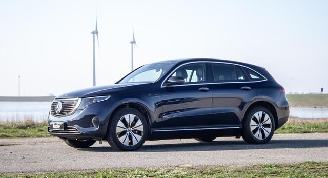 Mercedes-Benz EQC 400 4MATIC Luxury Line 80 kWh CAMERA / MEMMORY / STOELVERWARMING / LEER / DEALER ONDERHOUDEN
