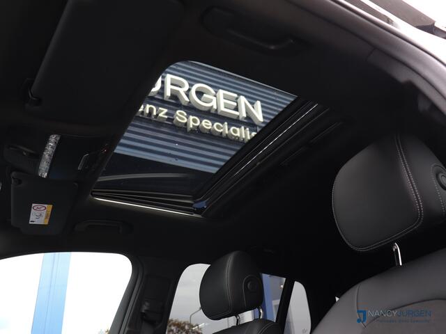 Mercedes-Benz EQC 400 4M | AMG | 80 kWh | Pano | LED | Ambiente | 20'' LM AMG | Parkeer Pakket | Camera | MEER FOTO'S VOLGEN!