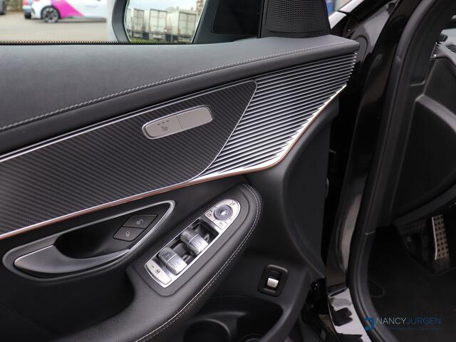 Mercedes-Benz EQC 400 4M | AMG | 80 kWh | Pano | LED | Ambiente | 20'' LM AMG | Parkeer Pakket | Camera | MEER FOTO'S VOLGEN!