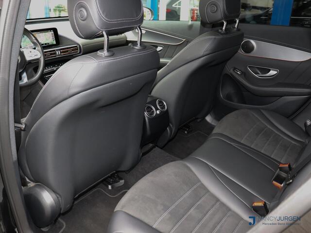 Mercedes-Benz EQC 400 4M | AMG | 80 kWh | Pano | LED | Ambiente | 20'' LM AMG | Parkeer Pakket | Camera | MEER FOTO'S VOLGEN!