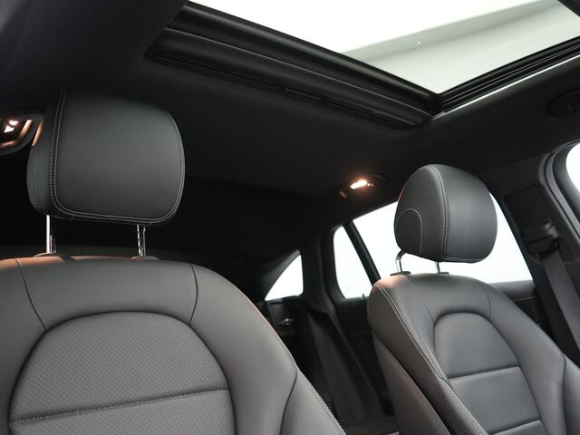 Mercedes-Benz EQC 400 4MATIC 85 kWh 408pk Dealer O.H | Panodak | Adaptive Cruise | 360 Camera | Lederen Sportstoelen Massage & Verwarmd | Multibeam LED | MBUX Widescreen Navi | Keyless | Sfeerverlichting | BLIS | Apple Carplay | Virtual | DAB | 19"L.M |