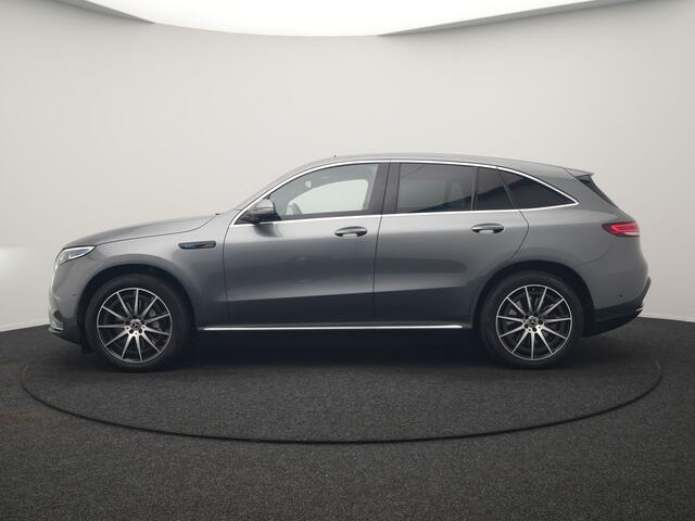 Mercedes-Benz EQC 400 4MATIC Business Solution AMG 80 kWh 408pk Dealer O.H. | Panodak | Adaptive Cruise | Head Up | 360 Camera | Burmester Audio | Lederen Sportstoelen Massage & Memory | Sfeerverlichting | Blis | Widescreen Navi | Stoelverwarming | DAB |