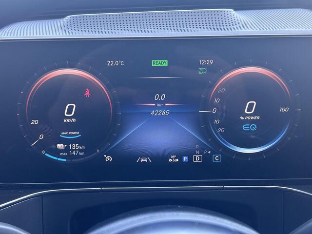 Mercedes-Benz EQC 400 4MATIC AMG Line 80 kWh Premium Plus | Panoramadak | Trekhaak | Head up display