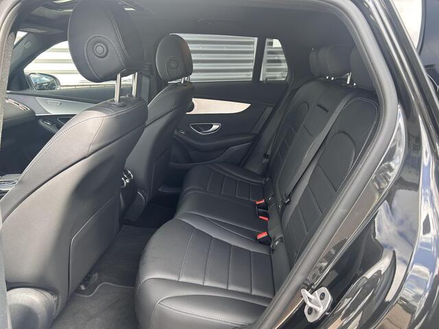 Mercedes-Benz EQC 400 4MATIC Luxury Line 80 kWh | Panoramadak | Trekhaak | Apple Carplay & Android Auto