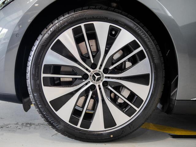 Mercedes-Benz EQE 300 Business Edition 89 kWh Panorama dak