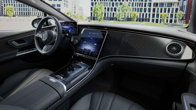 Mercedes-Benz EQE 300 Business Edition 89 kWh Panoramadak | Getinte ramen achter | Alarm 3 | Carplay/android auto | Led verlichting