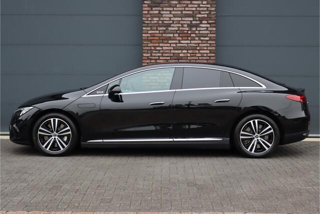Mercedes-Benz EQE 300 Luxury Line 89 kWh | Distronic Pro | Memory | Trekhaak | Leder | Camera | Dodehoekassistent | Verwarmd Stuurwiel | Keyless Go | Warmtepomp |