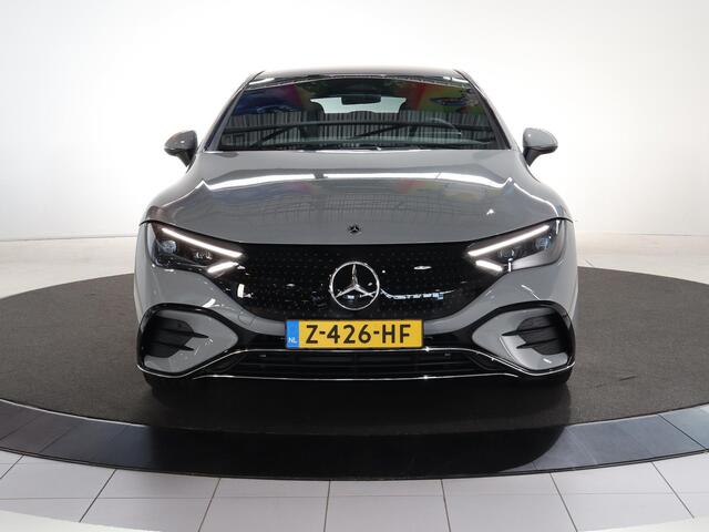 Mercedes-Benz EQE 300 Sport Edition 89 kWh | Panorama-schuifdak | Luchtvering | 22 KW laden | DIGITAL Light | Rijassistentiepakket | Stuurwielverwarming | 21" AMG-velgen |