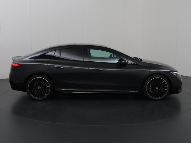 Mercedes-Benz EQE 300 Sport Edition 89 kWh | AMG Line exterieur | Winter pakket | Premium sfeerverlichting | 21" multispaaks | Dodehoekassistent |