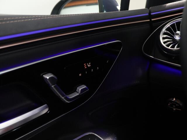 Mercedes-Benz EQE 300 Business Edition 89 kWh | Plus pakket | Panormadak | Privacy glas | Wisselstroom lader | 20-Inch | LED | Memorypakket | Keyless-Go