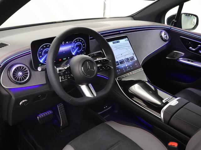 Mercedes-Benz EQE SUV 350+ Sport Edition 96 kWh | Nieuwprijs ¤ 106.151 | Burmester Sound | Panoramadak | Airmatic | Trekhaak | 22kW lader | Treeplanken | Digital Light | Nightpakket