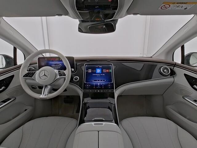 Mercedes-Benz EQE 300 89 kWh MBUX Navi Stoelverwarming LED Trekhaak 19 Inch Camera