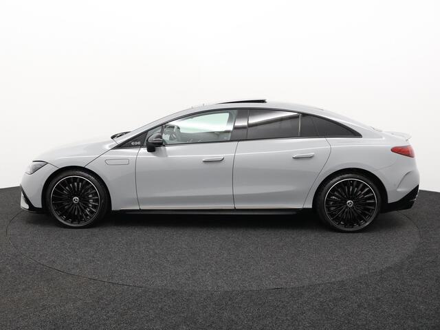 Mercedes-Benz EQE 500 4MATIC AMG Line | Premium Plus | Night Pakket | Rijassistentiepakket Plus | Panoramadak | HYPERSCREEN | AIRMATIC Luchtvering | Achterasbesturing | Head-up Display | Burmester 3D Surround | Multicountourstoelen met Massage | Stuurverwarming