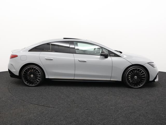 Mercedes-Benz EQE 500 4MATIC AMG Line | Premium Plus | Night Pakket | Rijassistentiepakket Plus | Panoramadak | HYPERSCREEN | AIRMATIC Luchtvering | Achterasbesturing | Head-up Display | Burmester 3D Surround | Multicountourstoelen met Massage | Stuurverwarming