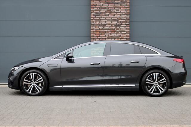 Mercedes-Benz EQE 300 Luxury Line 89 kWh | Distronic | Verwarmd Stuurwiel | Memory | Leder | Warmtepomp | Camera | Apple Carplay/Android Auto | High Perf. LED |