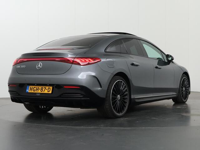Mercedes-Benz EQE 300 AMG Night 90 kWh | Panoramadak | Luchtvering | 21 inch Multispaaks velgen |