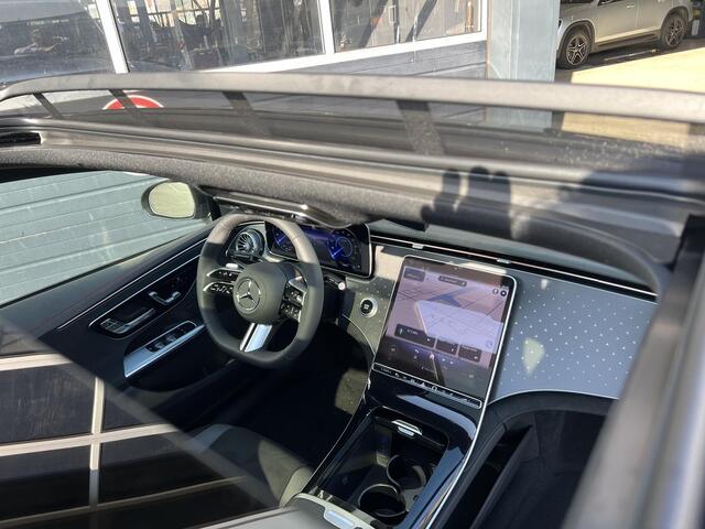 Mercedes-Benz EQE 300 Sport Edition LIMITED | AMG Line | Night Pakket | Panoramadak | DISTRONIC Afstandsassistent | Dodehoekassistent | Apple CarPlay | Android Auto | Elektrisch Verstelbare Stoelen + Memory | Sfeerverlichting | Stoelverwarming | Achteruitrijcamera