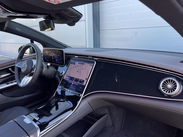 Mercedes-Benz EQE 300 Business Edition | Plus Pakket | Panoramadak | DISTRONIC Afstandsassistent | Apple CarPlay | Android Auto | Elektrisch Verstelbare Stoelen + Memory | Stoelverwarming | Sfeerverlichting | Parkeersensoren | Achteruitrijcamera