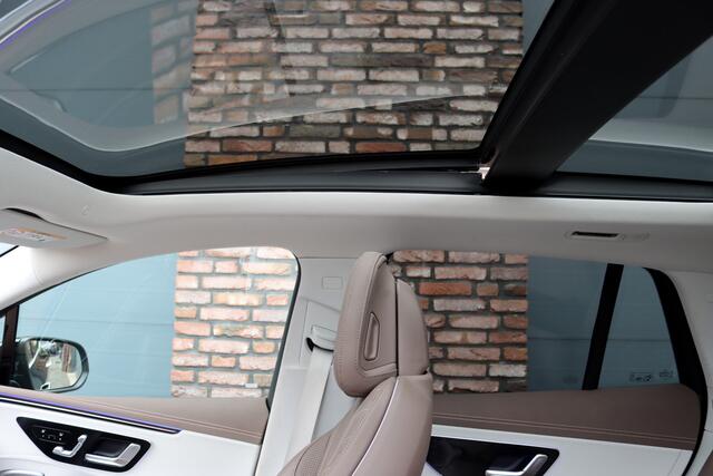 Mercedes-Benz EQE SUV 350+ AMG Line 96 kWh | Achterasbesturing | Distronic+ | Stoelventilatie | HUD | Nappa Leder | Memory | Digital Light | Panoramadak | Burmester | Surround Camera |