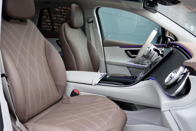 Mercedes-Benz EQE SUV 350+ AMG Line 96 kWh | Achterasbesturing | Distronic+ | Stoelventilatie | HUD | Nappa Leder | Memory | Digital Light | Panoramadak | Burmester | Surround Camera |