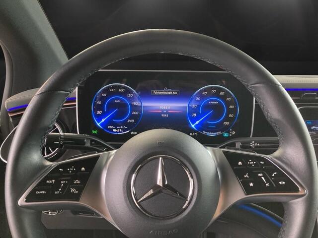Mercedes-Benz EQE 300 89 kWh MBUX Navi Burmester Memory Camera 19 Inch Keyless-Go Trekhaak