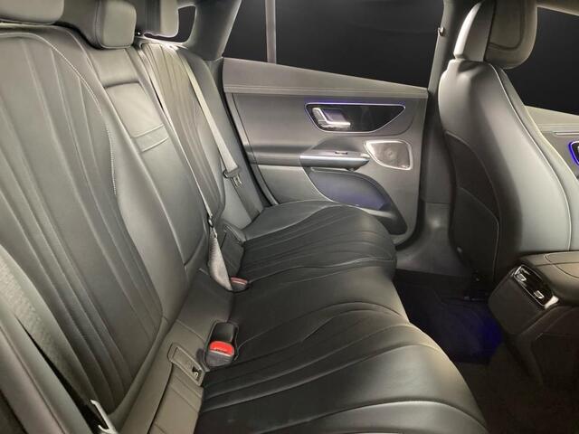 Mercedes-Benz EQE 300 89 kWh MBUX Navi Burmester Memory Camera 19 Inch Keyless-Go Trekhaak