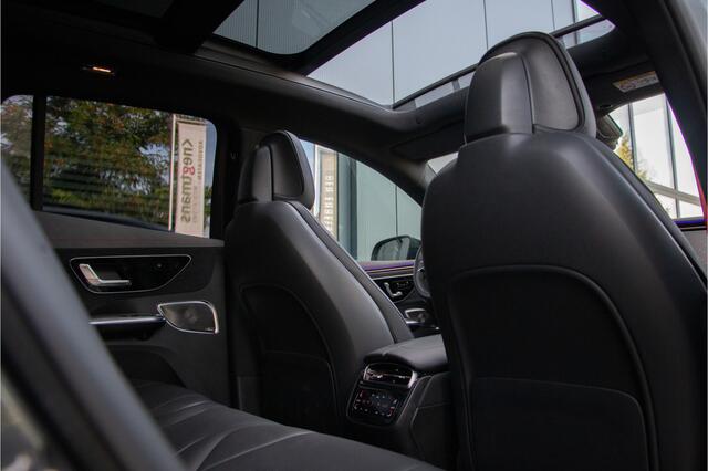 Mercedes-Benz EQE SUV 43 AMG 4MATIC+ 476PK | 360 Cam | ACC | Lane & Side Assist | Burmester | Luchtvering | Pano | Head Up | Ventilatie Stoelen | Treeplanken | Achterasbesturing | NL Auto | Dynamic Select | Keyless entry | 82.603 EX btw | Led | Ambiance verlichting | Multi