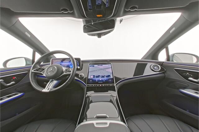 Mercedes-Benz EQE 300 Luxury Line 89 kWh | Led koplampen | Alarm Klasse 3 | Apple CarPlay | Sfeerverlichting | Inclusief 24 maanden Mercedes-Benz Certified garantie voor Europa.