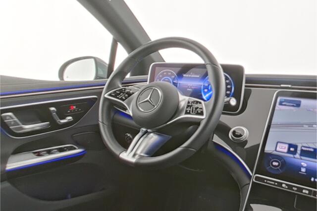 Mercedes-Benz EQE 300 Luxury Line 89 kWh | Led koplampen | Alarm Klasse 3 | Apple CarPlay | Sfeerverlichting | Inclusief 24 maanden Mercedes-Benz Certified garantie voor Europa.